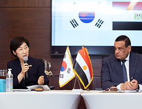 이집트 지역개발부 장관과 양자회담