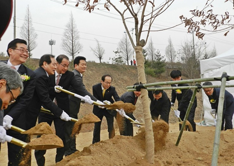환경부장관, 인천 서구 자연마당 조성 기념 행사 참석 섬네일 이미지 3