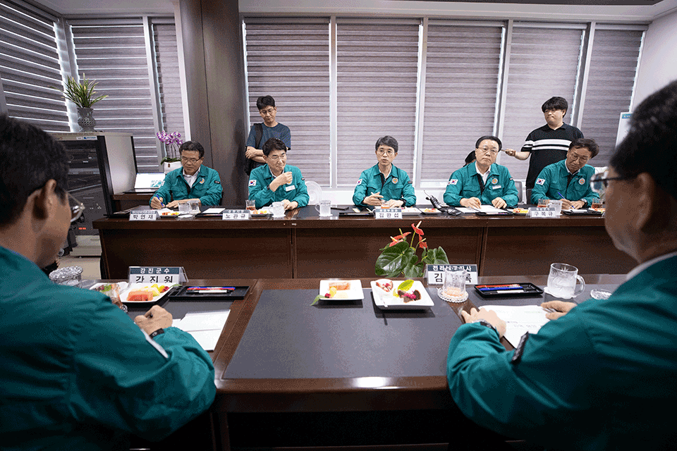 김완섭 환경부장관, 기후대응댐 관련 지자체장 면담 및 주암댐 현장 점검 섬네일 이미지 3